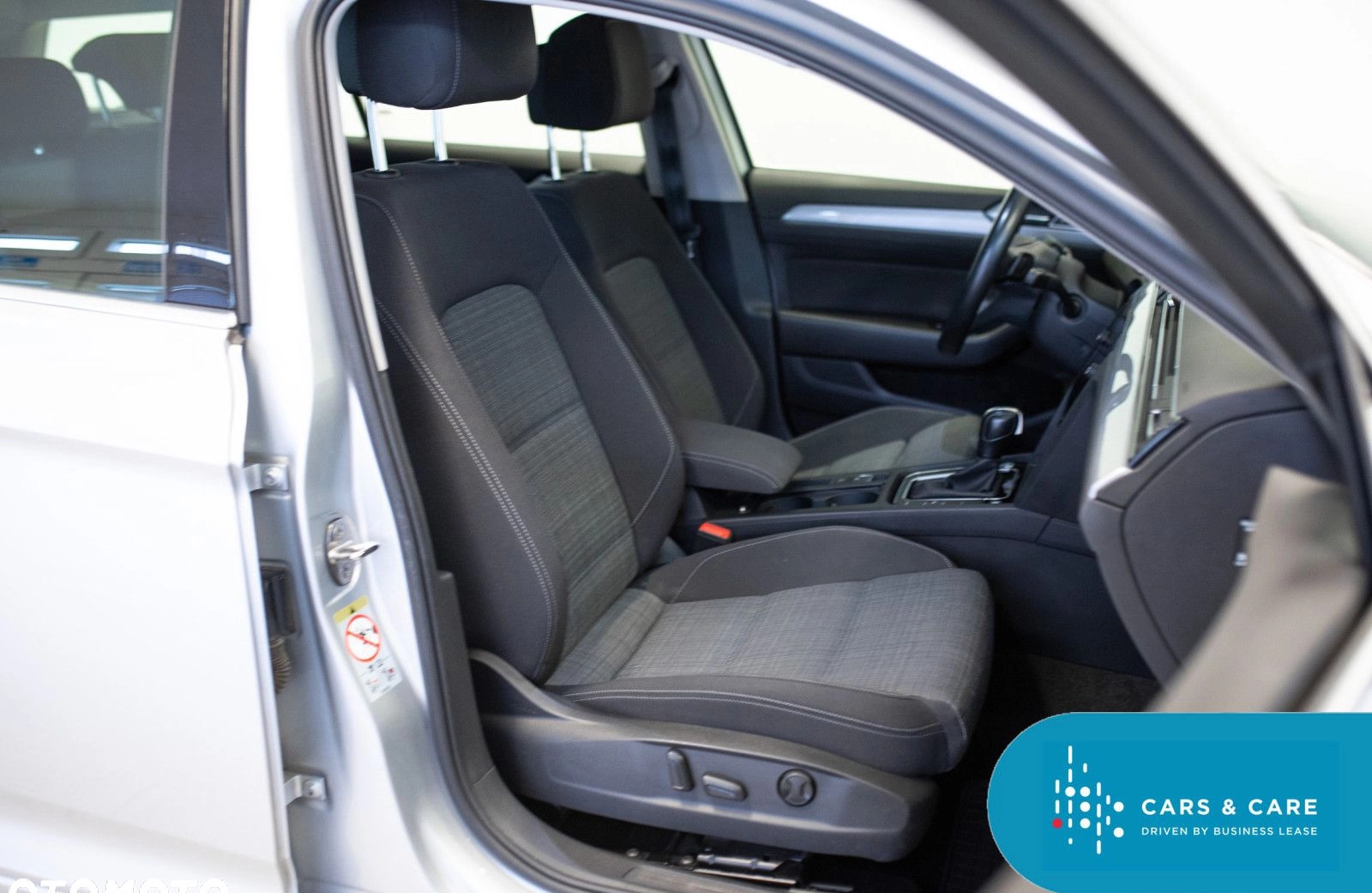 Volkswagen Passat cena 97900 przebieg: 101789, rok produkcji 2021 z Rydułtowy małe 254